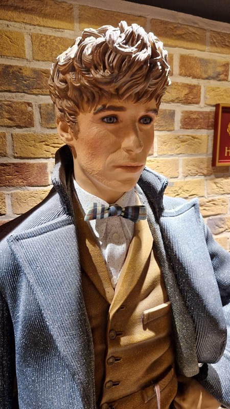 MODÈLE D'EXPO Statue 1:1 Norbert Dragonneau éd. lim. 444 ex. - Les Animaux Fantastiques