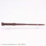 BAGUNAAWJZ_2_baguette-harry-potter-en-verre-arribas.jpg