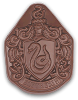 BLAS3BZN5C_2_blason-poudlard-en-chocolat-harry-potter.png