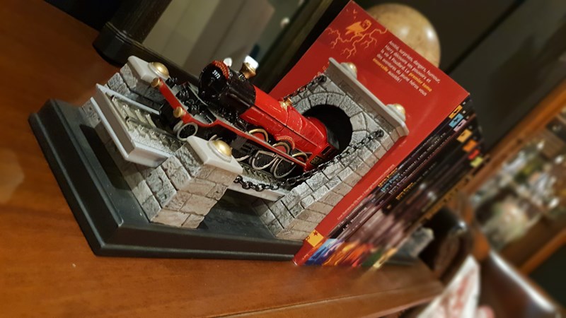 Serre-livres Poudlard Express - Noble Collection - Harry Potter