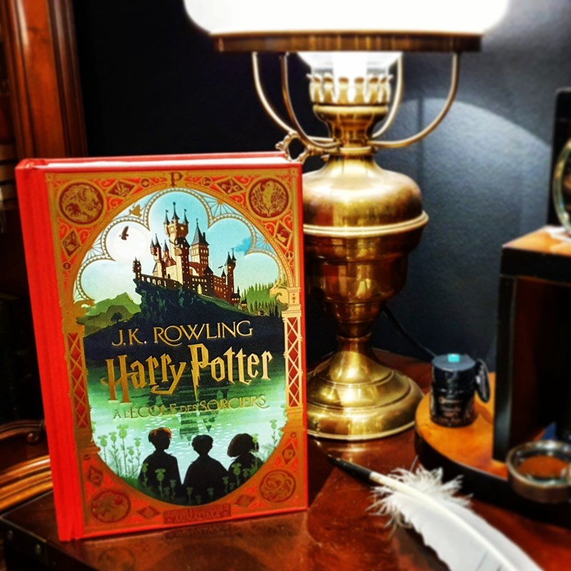 Harry Potter à l'École des Sorciers (FRANCAIS) - Illustré par MinaLima