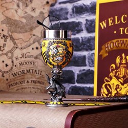 gobelet 3D harry potter poufsouffle nemesis now