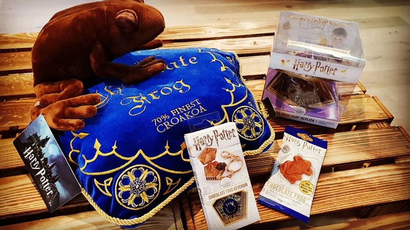 Coussin Chocogrenouille et peluche - Harry Potter